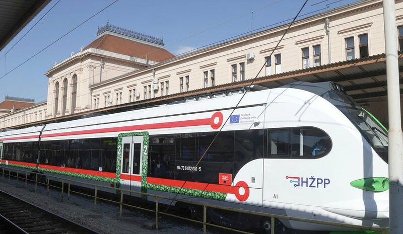 Перший електропоїзд на акумуляторах запустили в Хорватії