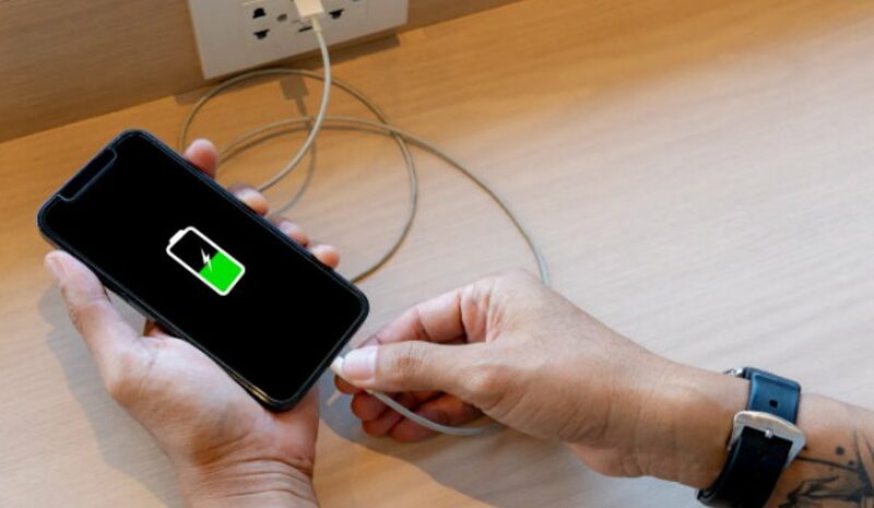 Увага: небезпека USB-портів у аеропортах та готелях