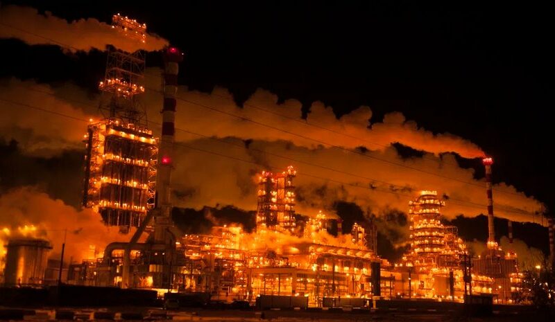 Удар по нафтопереробному заводу в Тюмені: деталі