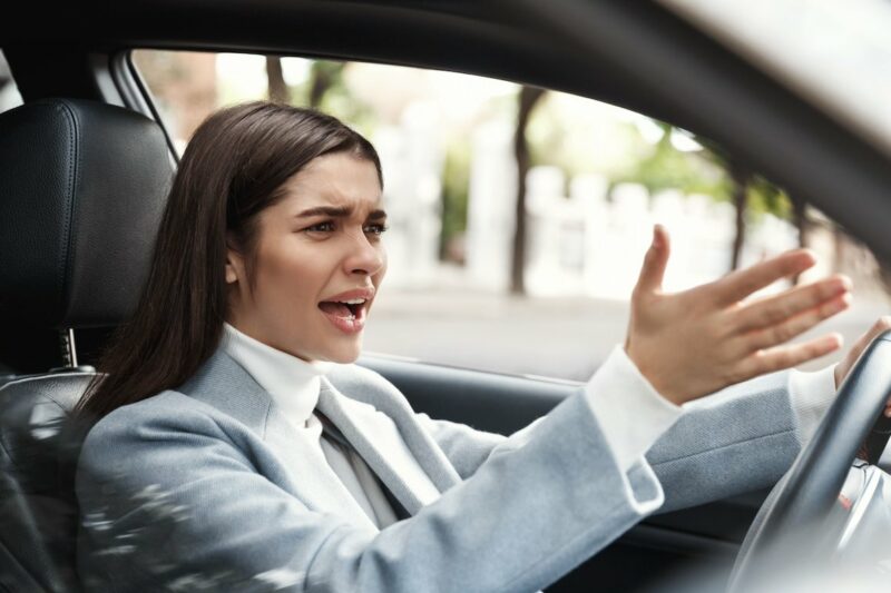 Агресивне водіння: соціальні та психологічні фактори