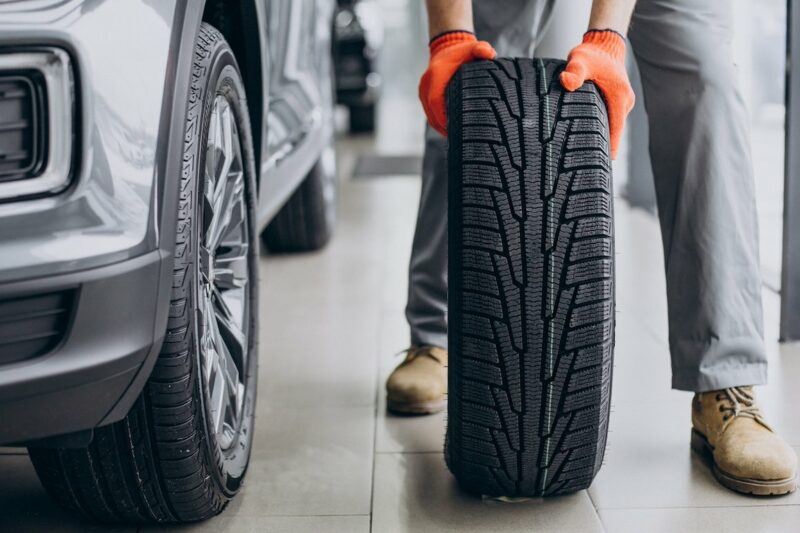 Коли варто замінити автомобільні шини?