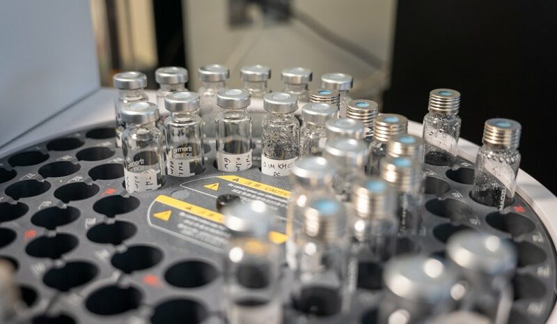 Штучний інтелект досліджує нові електроліти для акумуляторів