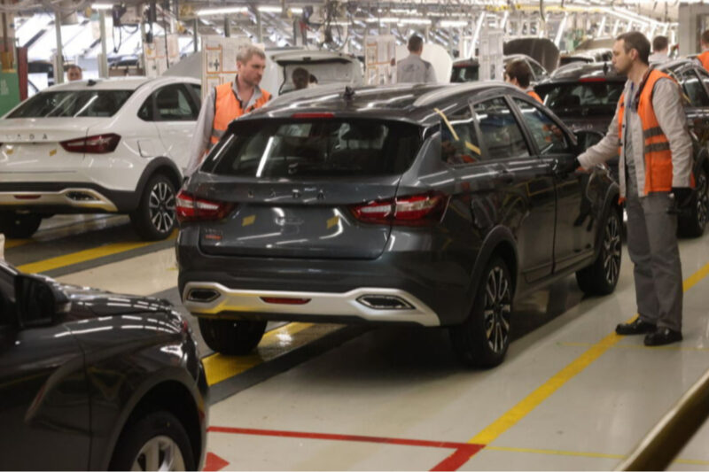 Звільнення на АвтоВАЗі через зниження зарплат