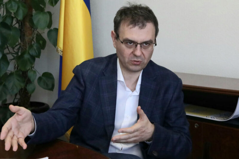 Гетманцев прокоментував зростання цін на павербанки