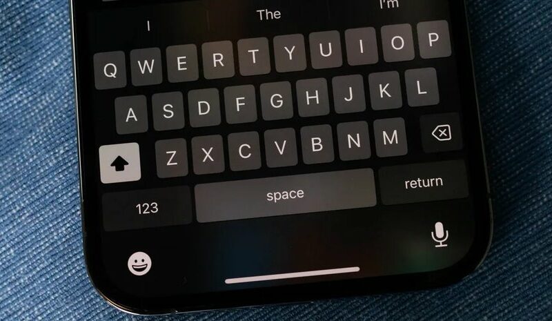 Проблеми з клавіатурою iPhone після оновлення iOS 26