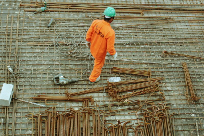 Зростання зарплат робітничих спеціальностей в Україні
