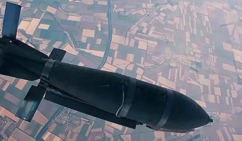 НАТО та Україна тестують новий дрон для протидії КАБ