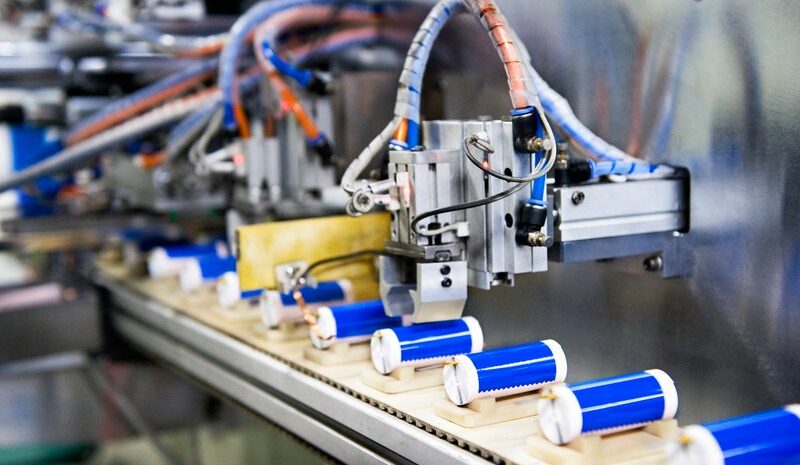 Скорочення пропозиції акумуляторів на світовому ринку