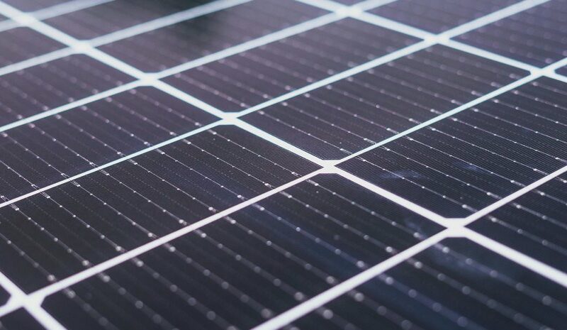 Вчені виявили нові властивості органічного напівпровідника