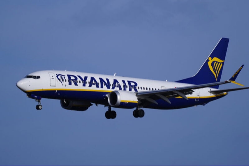 Ryanair скасує до 600 рейсів щодня через страйк у Франції