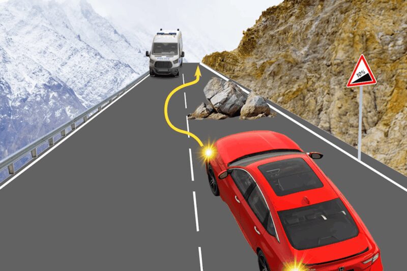 Хто має поступитися дорогою на гірських дорогах?