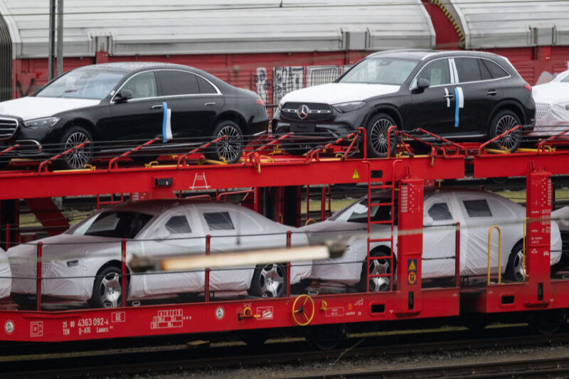 Імпорт електромобілів в Україні зріс на 52% у 2023 році