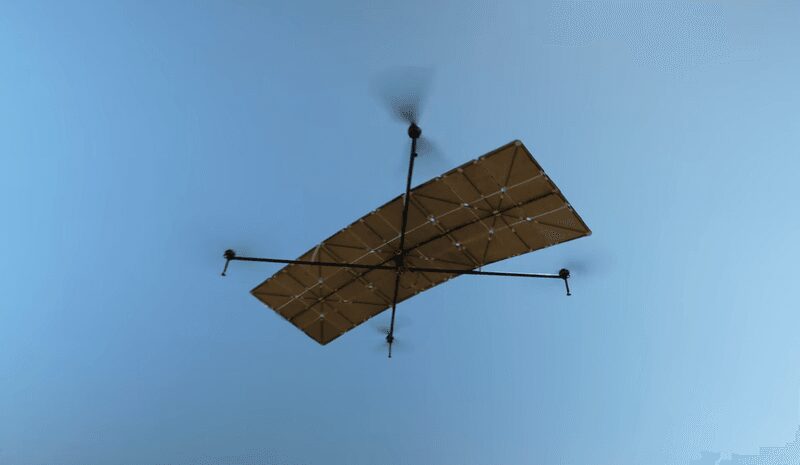 Унікальний дрон на сонячній енергії від Люка Белла