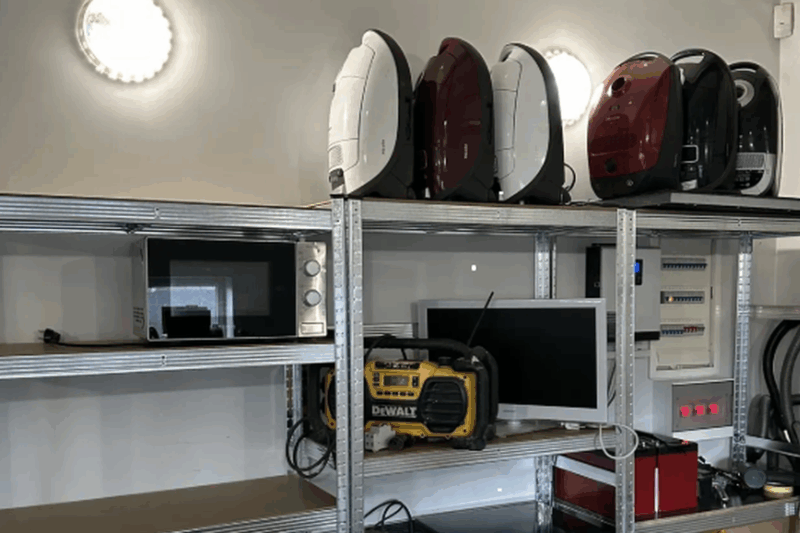 Стеллаж в стиле лофт как необходимая покупка