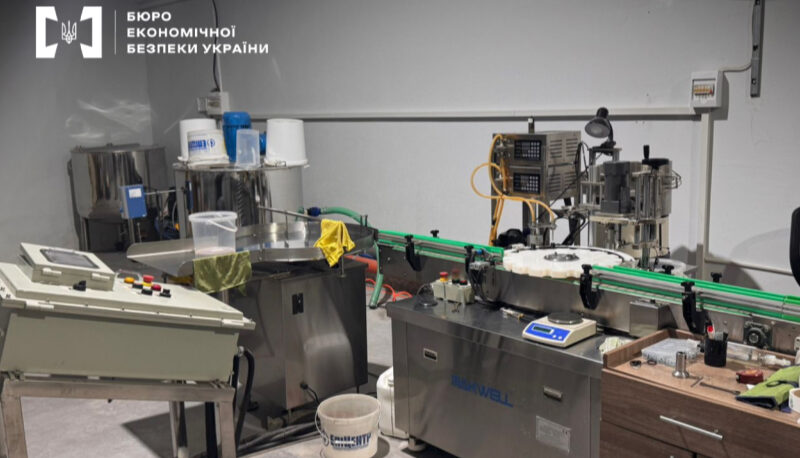 У Київській області ліквідували схему виробництва рідин для сигарет
