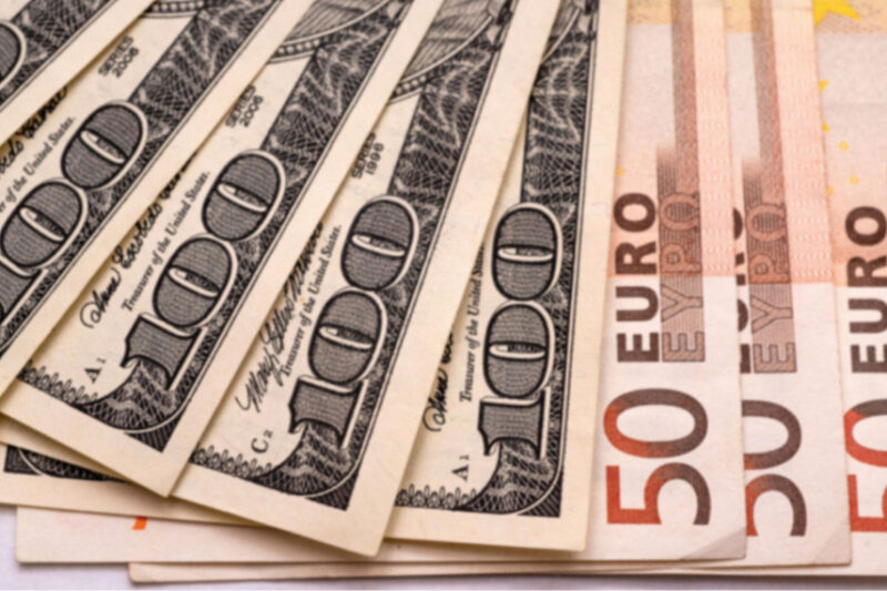 Офіційний курс євро та долара на 19 листопада 2023 року