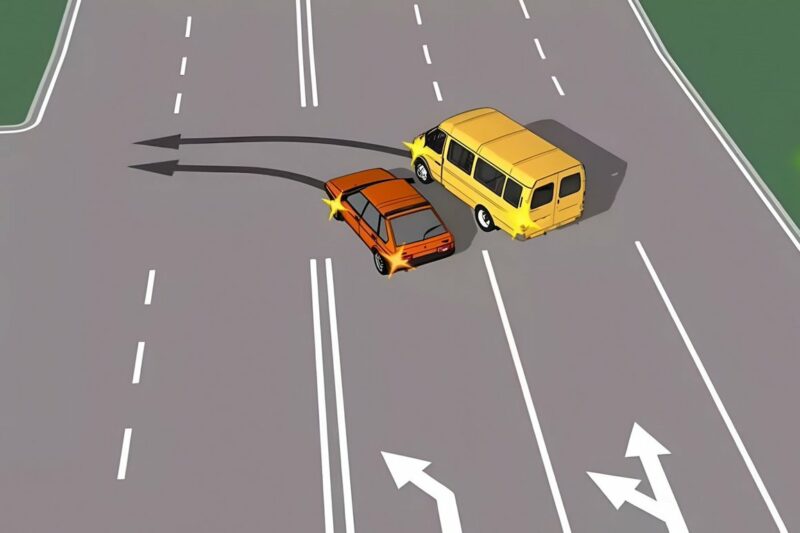 Хто має поступитися під час повороту ліворуч?