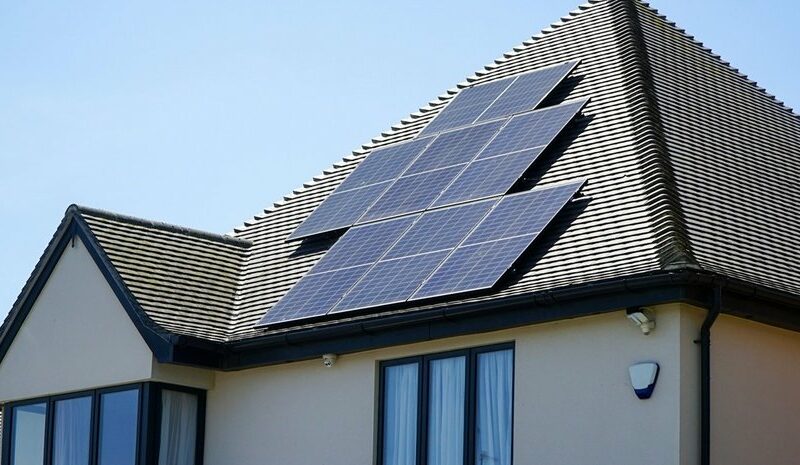 Сонячні панелі: енергетична незалежність для українців