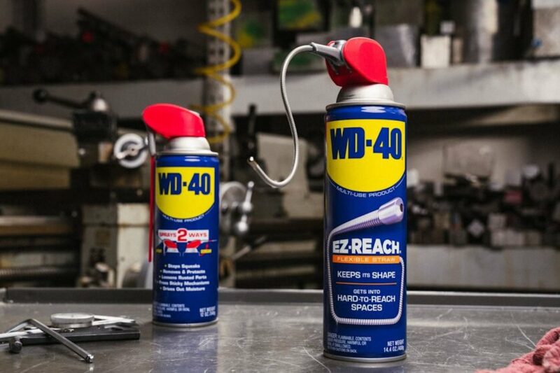 Як правильно використовувати WD-40 для автомобіля?