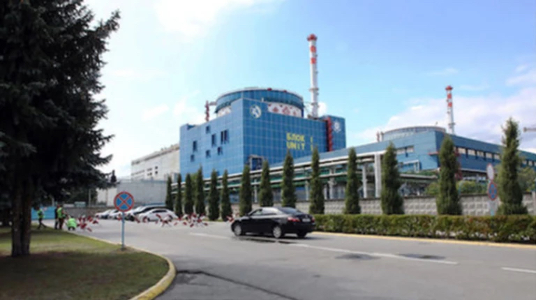 Атомні електростанції України знижують потужність
