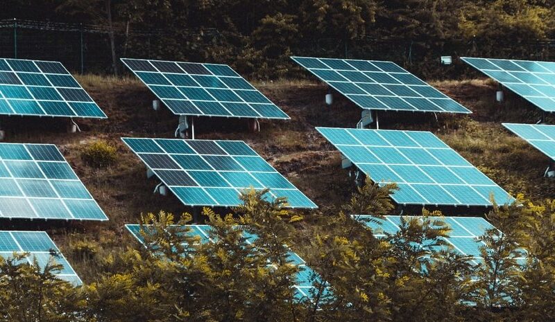 Китайські інвертори сонячних батарей: небезпека в комунікаціях