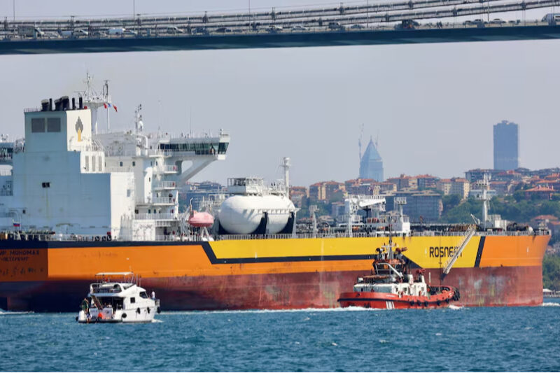 Китайські НПЗ уникають російської нафти через санкції