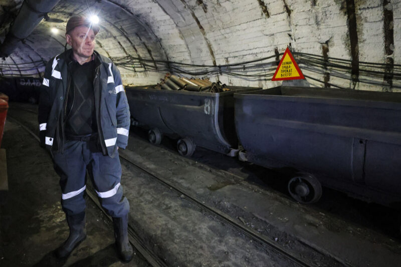 Вугільні шахти Луганщини під загрозою зупинки