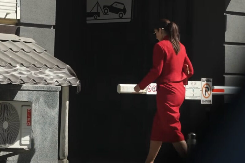 Олена Дума помічена біля офісу Міндіча: нові деталі розслідування