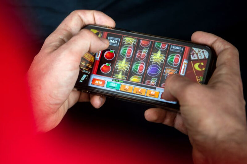 TikTok видалив 47 акаунтів за нелегальний контент