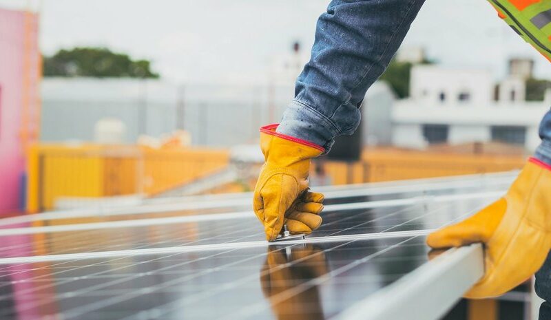 Сонячні панелі: які варіанти вибрати для вашого дому?