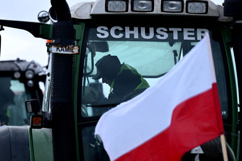 Протести фермерів у Польщі триватимуть до грудня