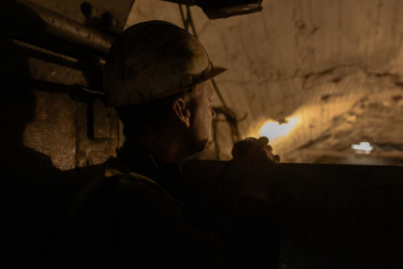 На Дніпропетровщині знеструмлено вугільні шахти