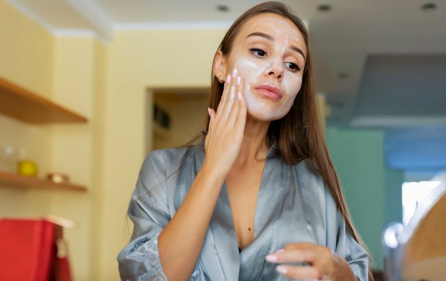 Зимовий догляд за шкірою: як зберегти вологу