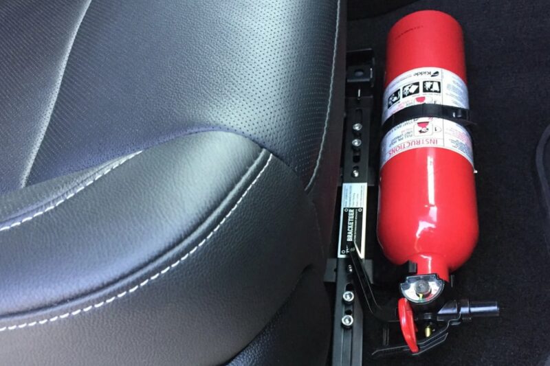 Важливість автомобільного вогнегасника для безпеки