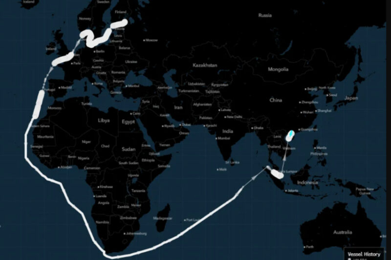 Китай отримав першу партію російського ЗПГ